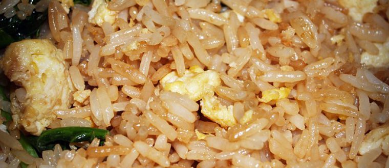 סלט אטריות אורז אסייתי